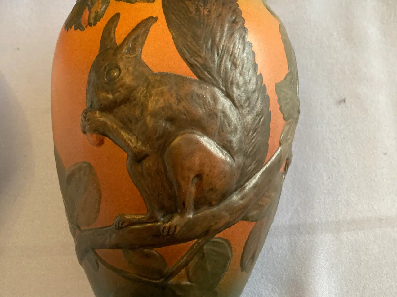 Billede 1 - Keramik fra P. Ipsensen  795 Vase med Egern, West 