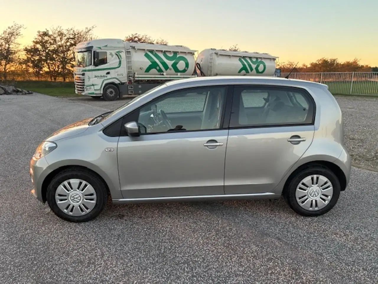 Billede 16 - VW  UP!  5 døres