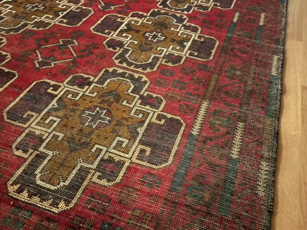 Billede 4 - Håndlavet tæppe