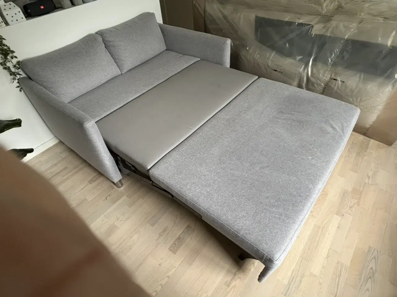 Billede 8 - Dejlig sovesofa i lys grå