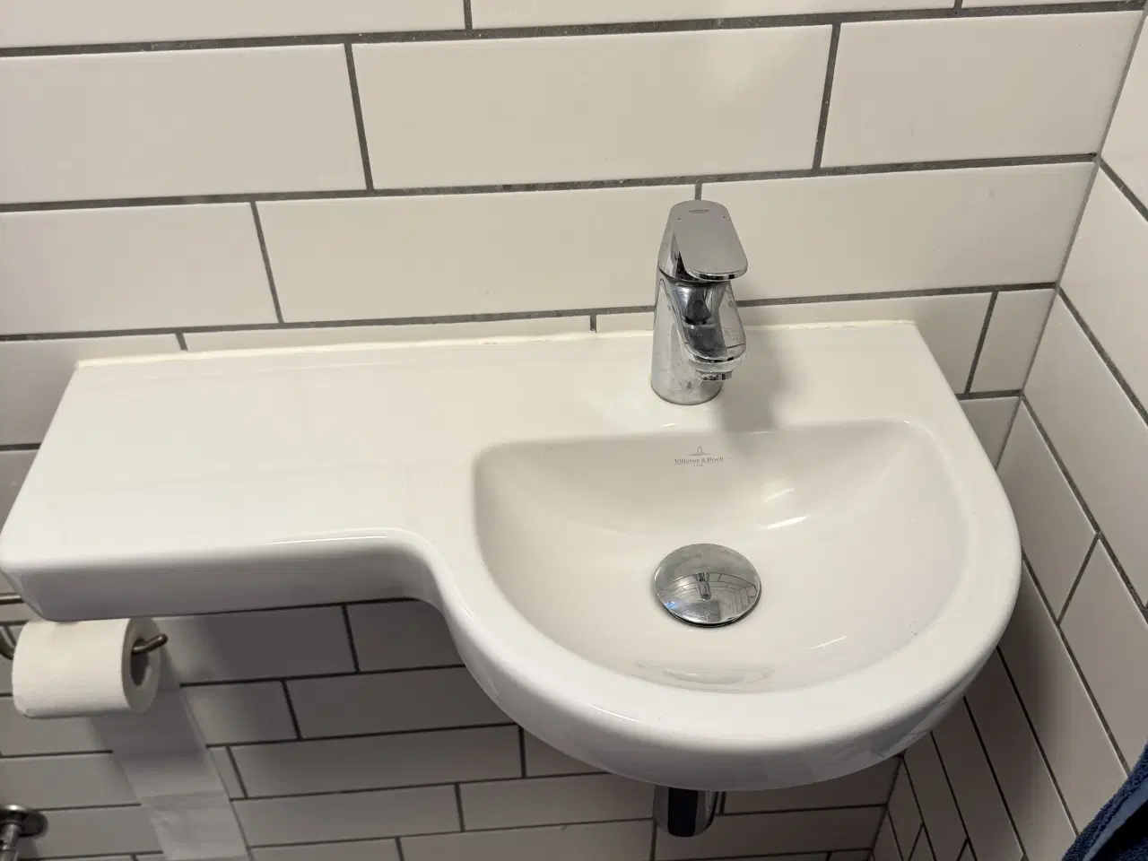 Billede 2 - Håndvask - Villeroy og Boch - lilke model