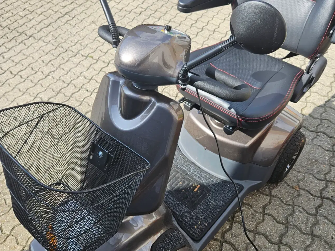 Billede 1 - handicapscooter kun kørt få gange