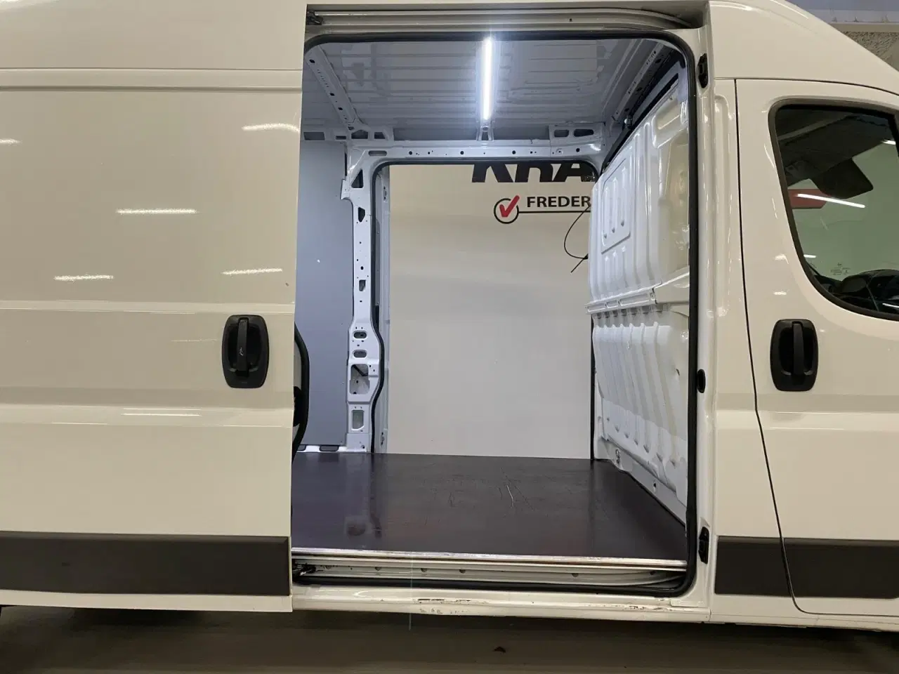 Billede 13 - Fiat Ducato 35 Maxi 2,2 MJT 160 Kassevogn L3H2 aut.