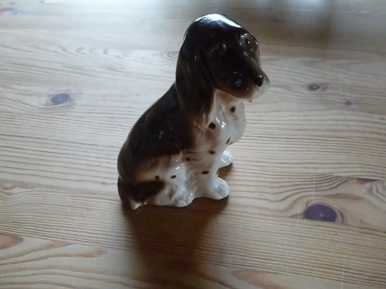 Billede 1 - porcelæns hund