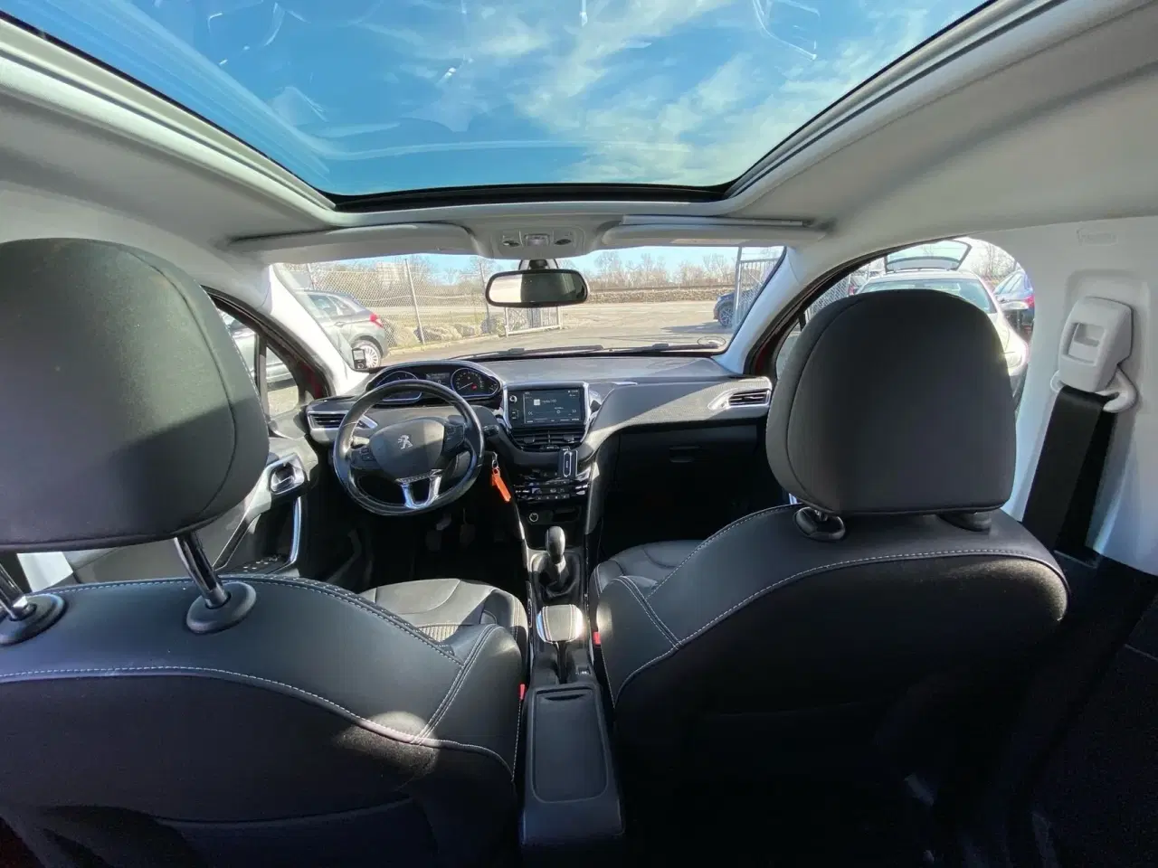 Billede 11 - Peugeot 2008 1,6 BlueHDi Allure Sky 100HK