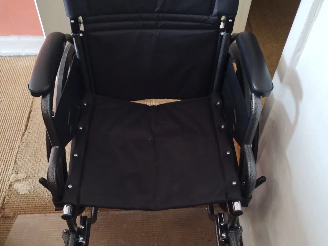 Billede 1 - Kørestol sælges 