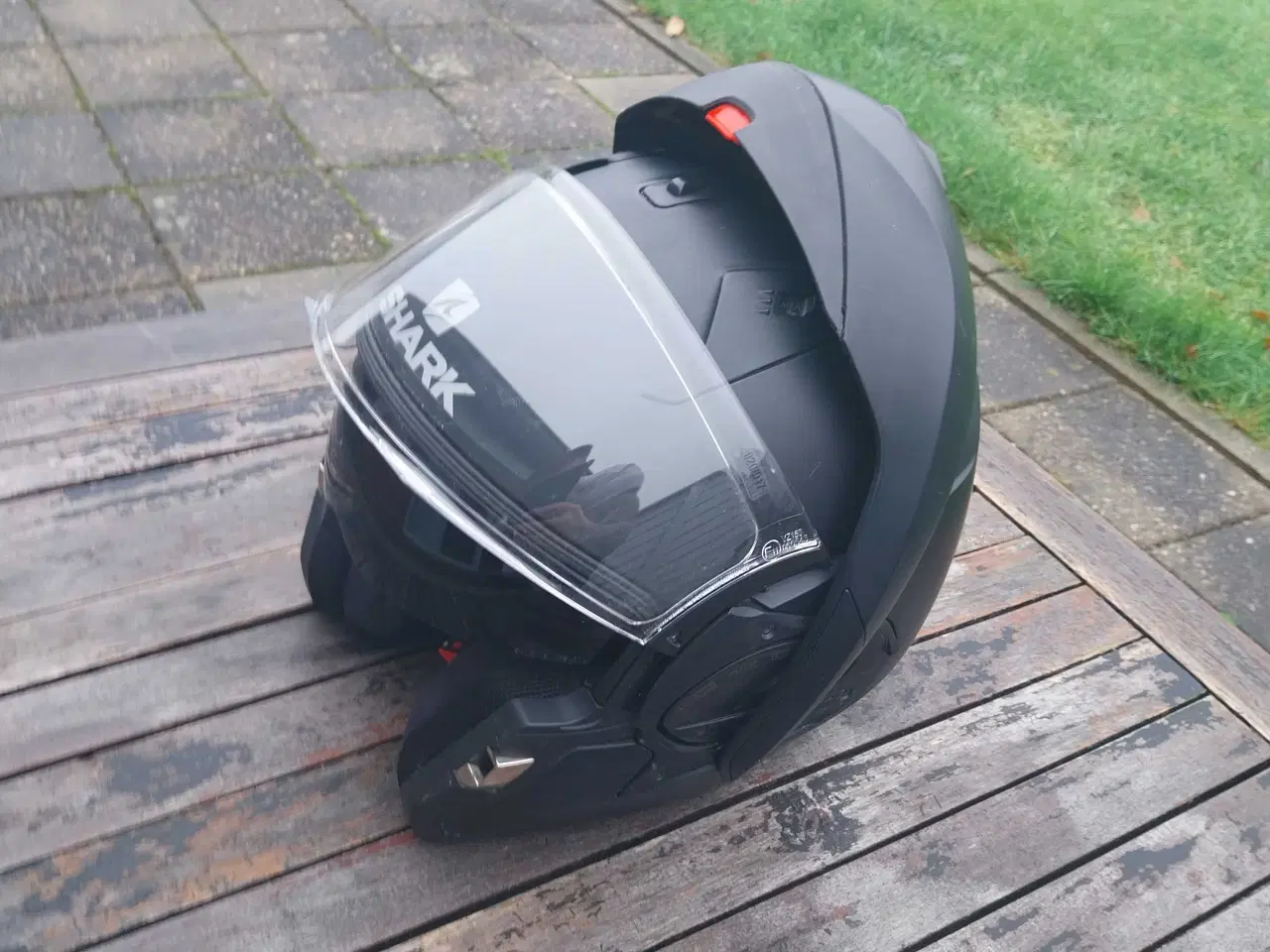 Billede 4 - Shark flipop hjelm 