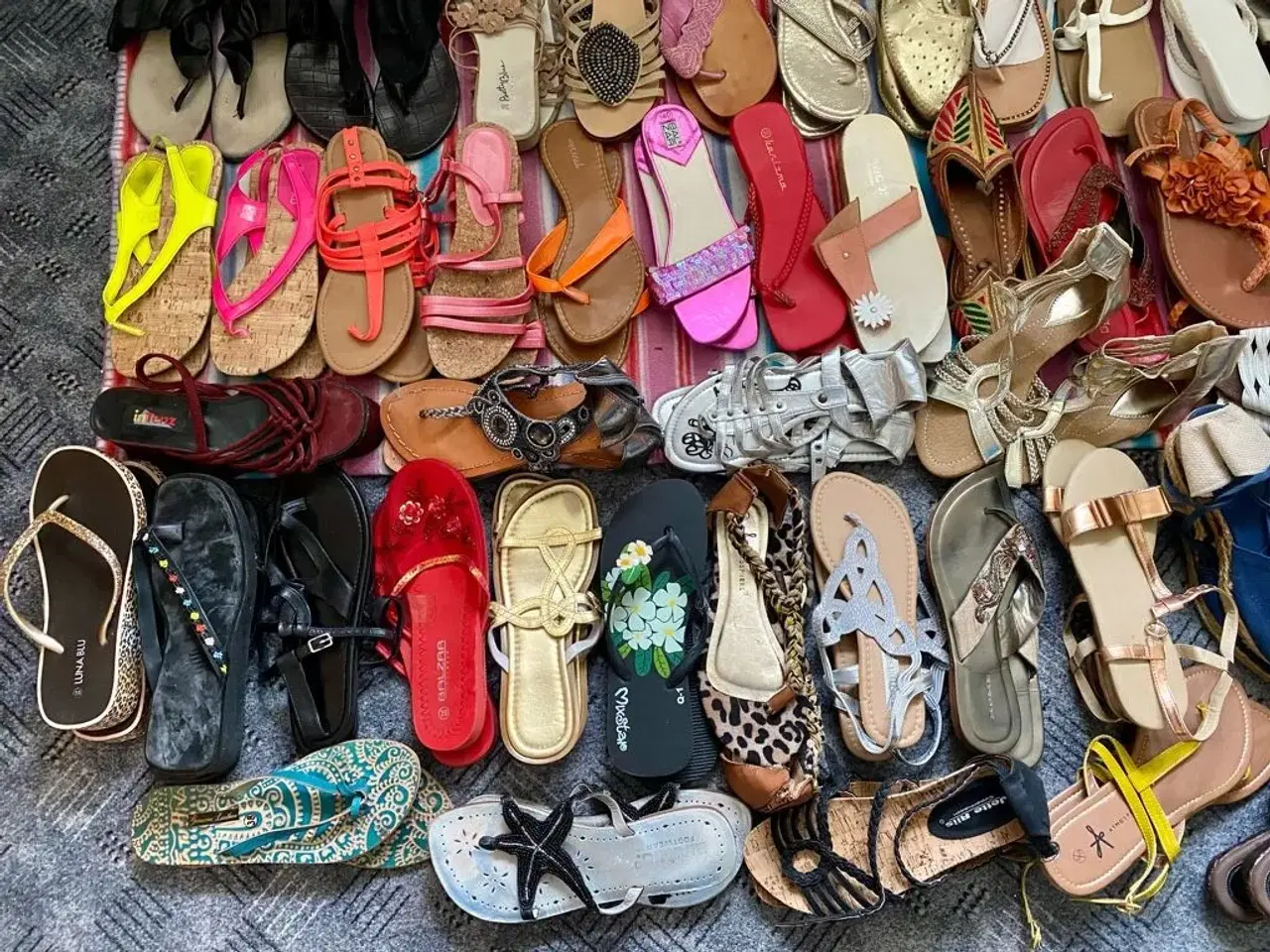 Billede 7 - Diverse sommer sandaler til salg