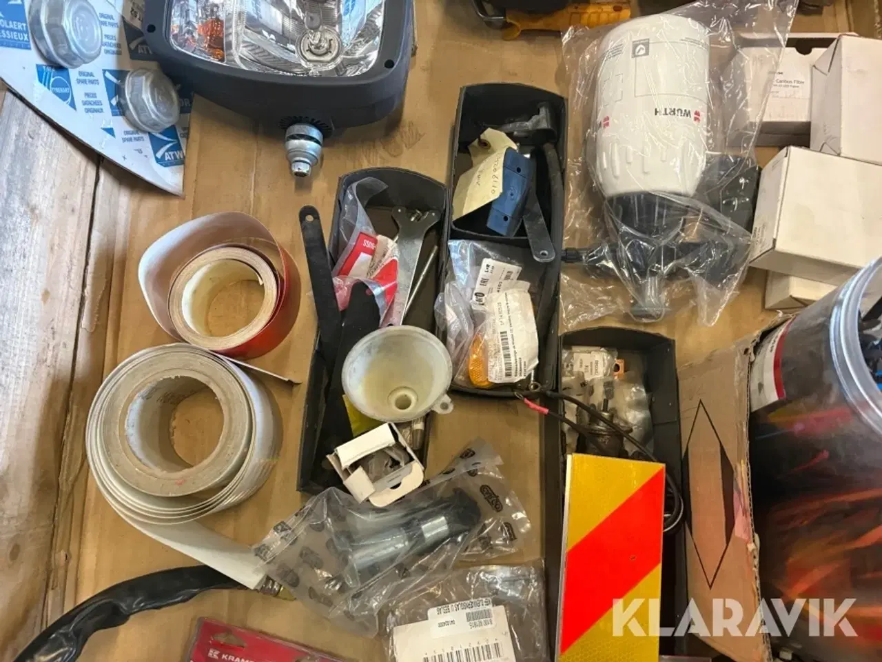 Billede 11 - Lot med reservedele - 5 paller