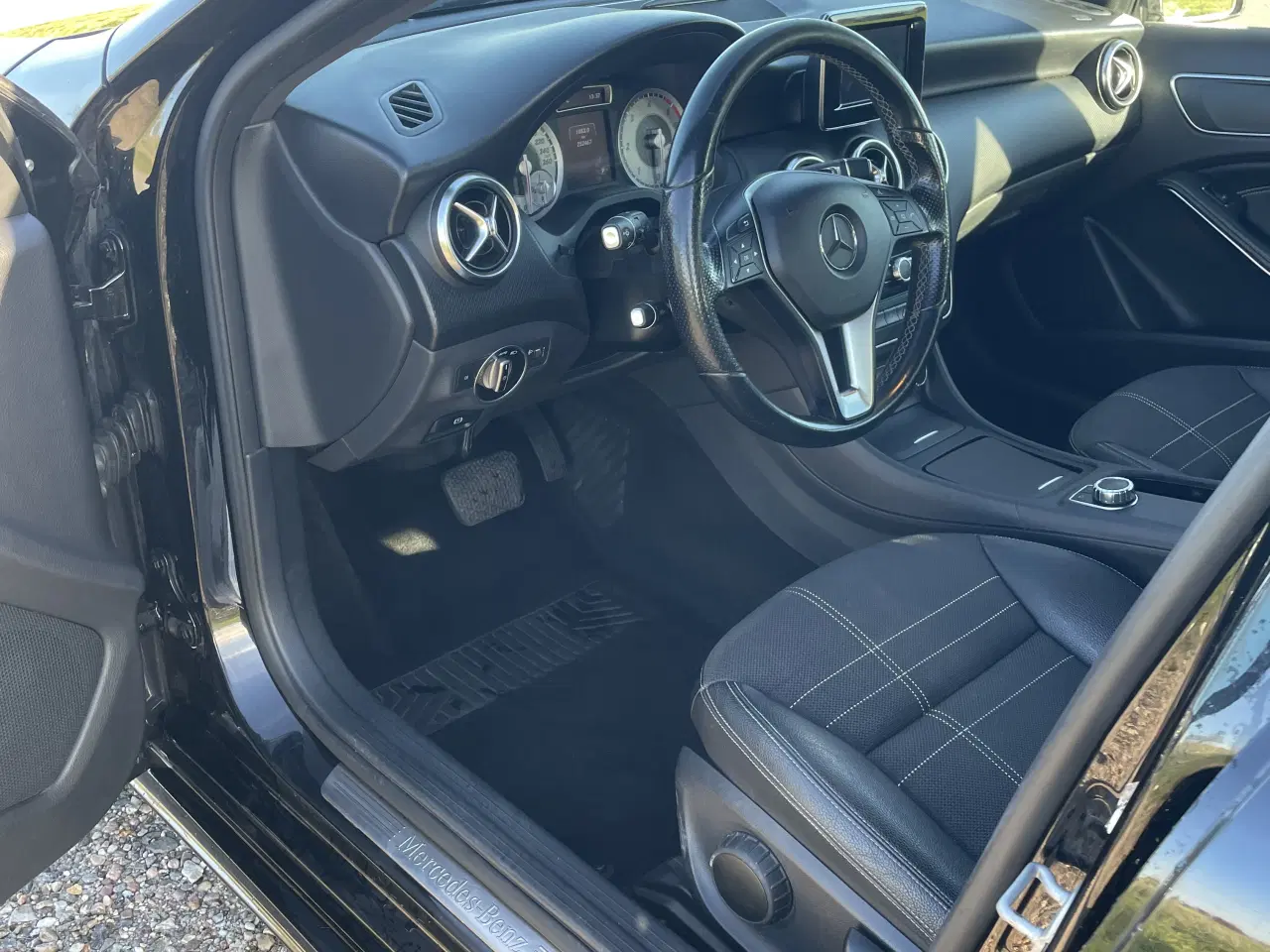 Billede 5 - Nysynet Mercedes Benz A200