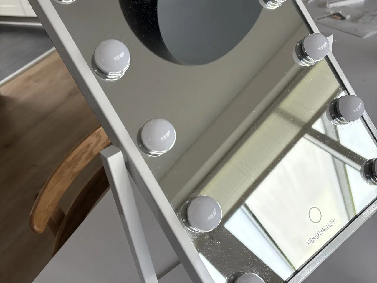 Billede 2 - Bright Beauty vippe makeup spejl