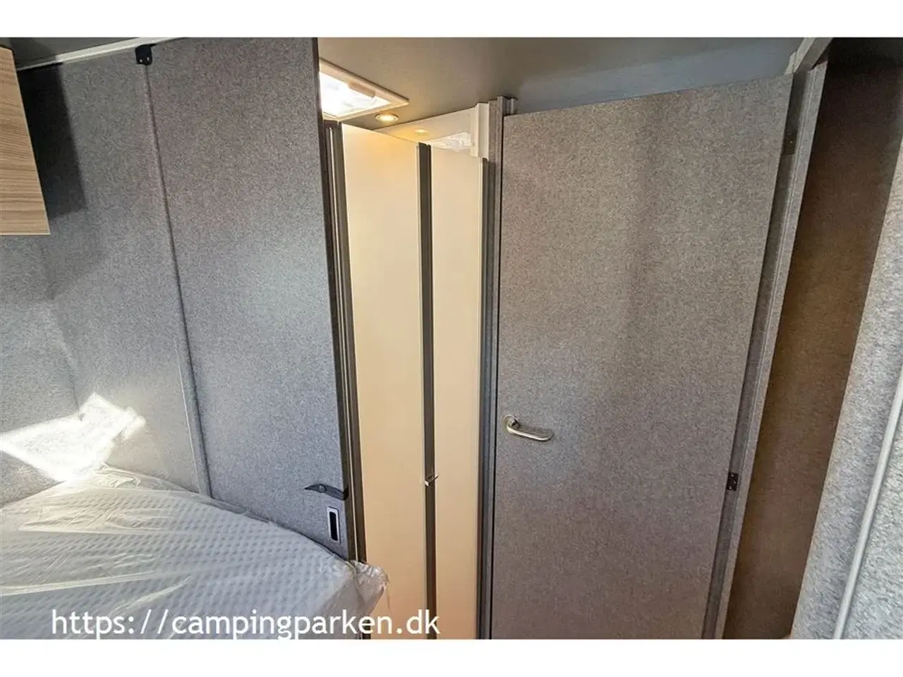 Billede 15 - 2025 - Dethleffs Trend T 7057 EB   Super flot, nyudviklet Dethleffs Trend, automatgear, enkeltsenge, L-siddegruppe