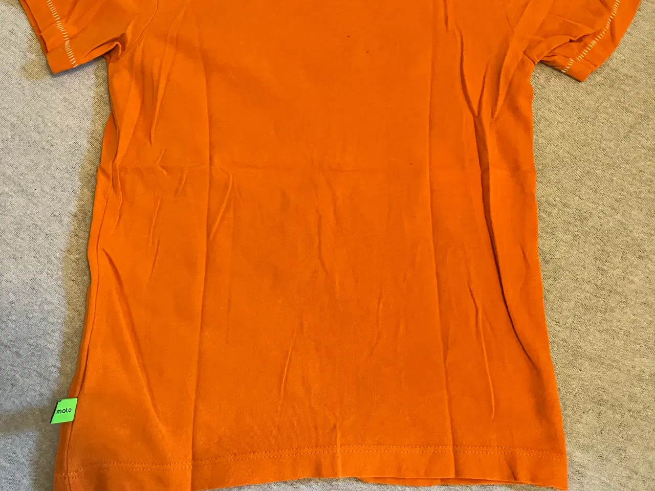 Billede 2 - T-shirt fra Molo. 