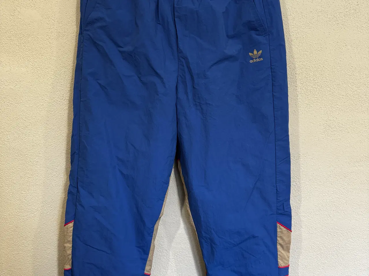 Billede 4 - Adidas bukser str. 42