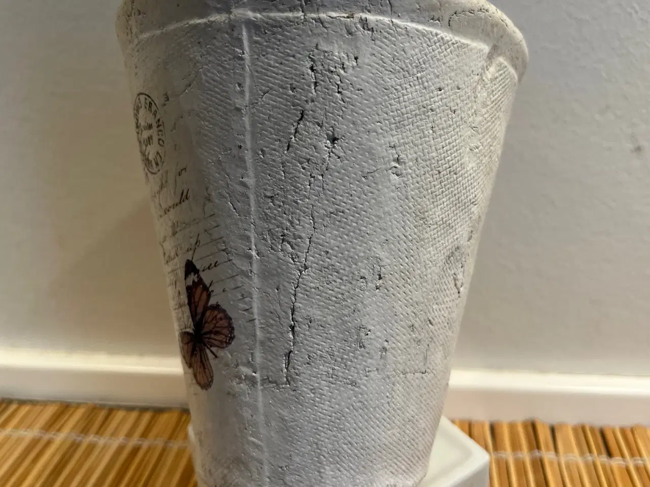 Billede 4 - Vintage blomsterkrukke keramik grå med postkort