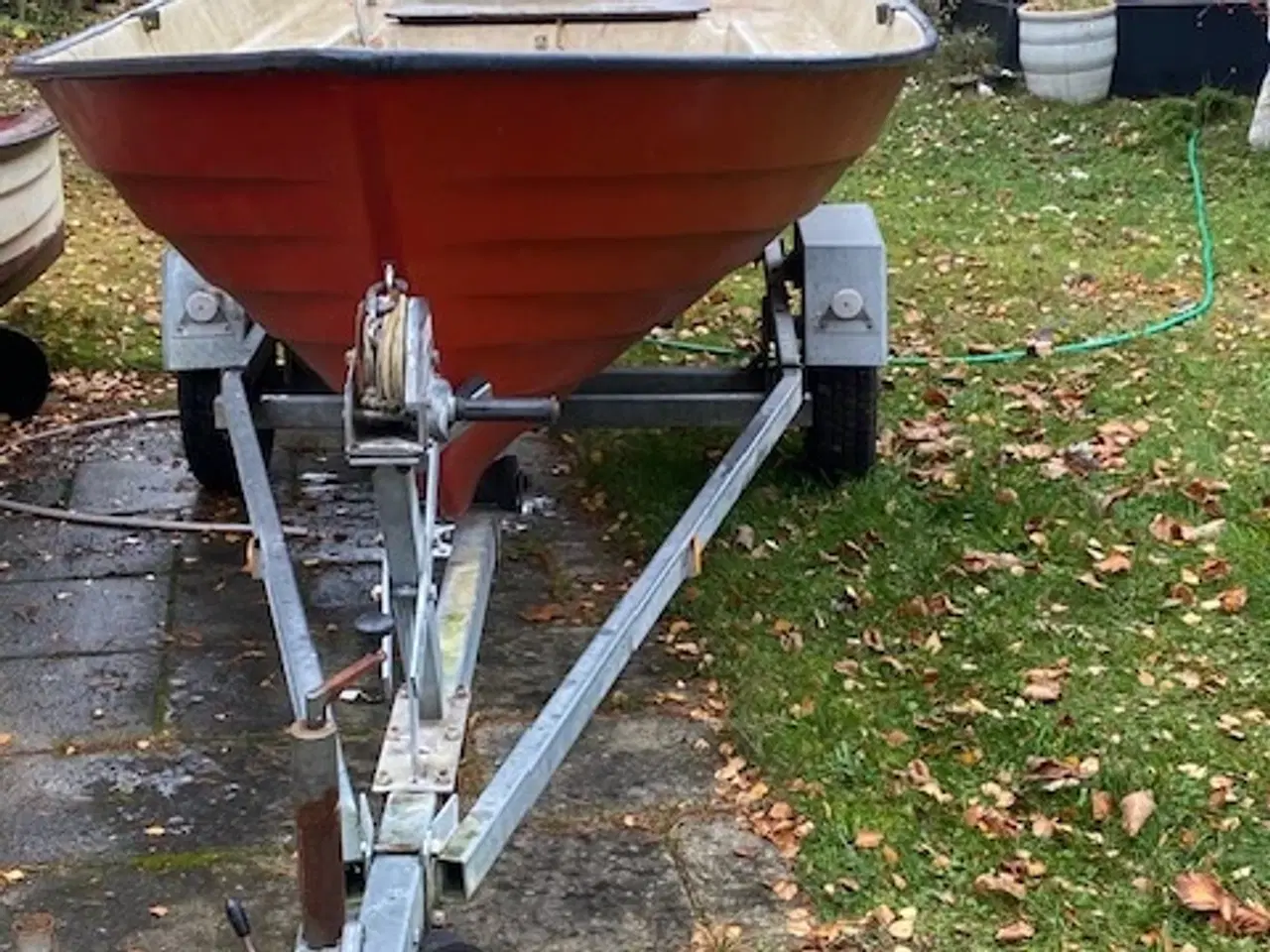 Billede 2 - Jolle dobbeltskroget i fin stand