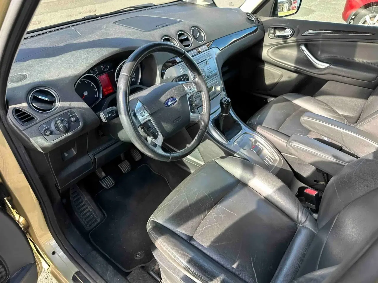 Billede 5 - Ford Galaxy 2,0 145 Ghia 7prs