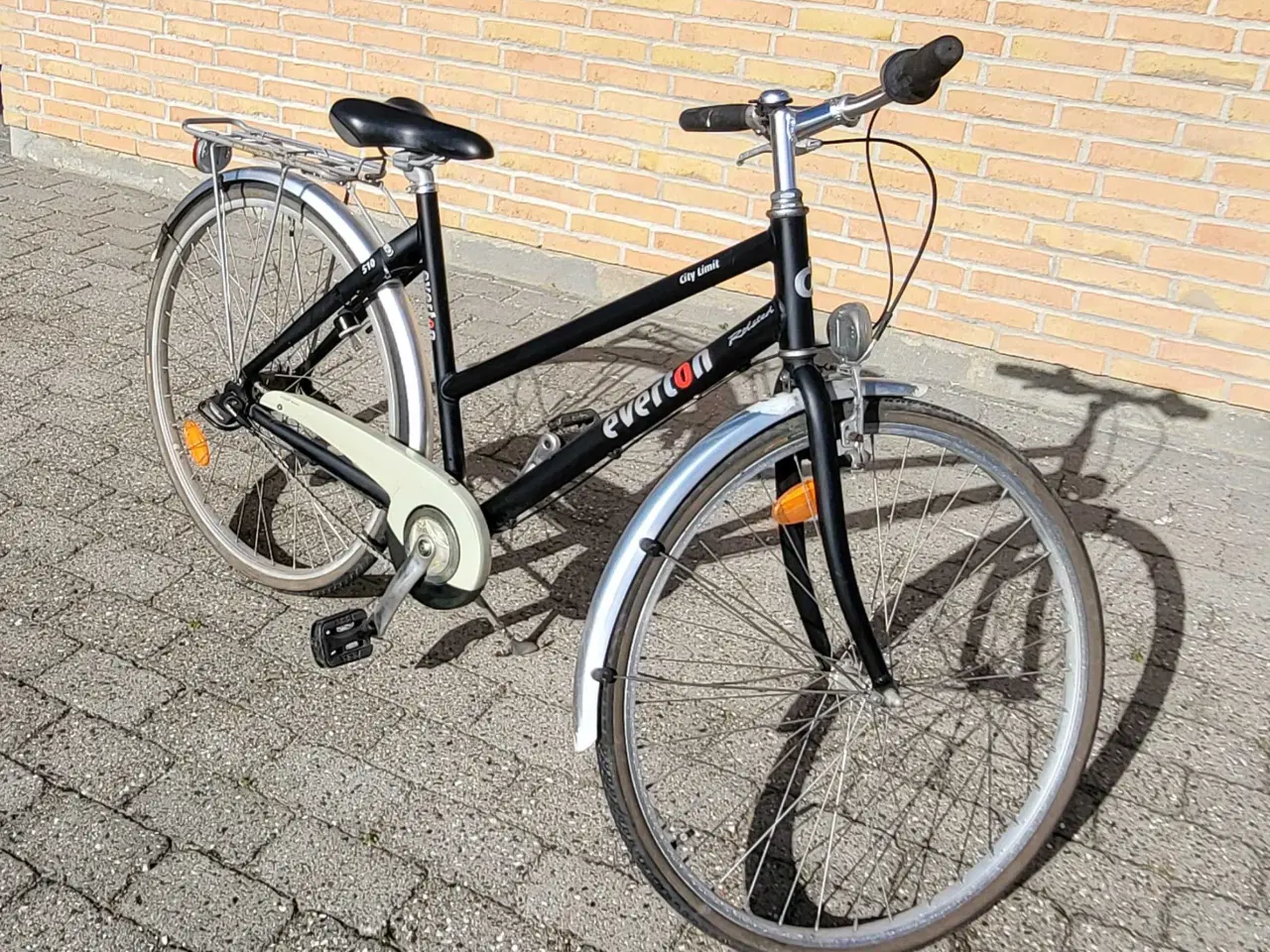 Billede 1 - Damecykel 28"