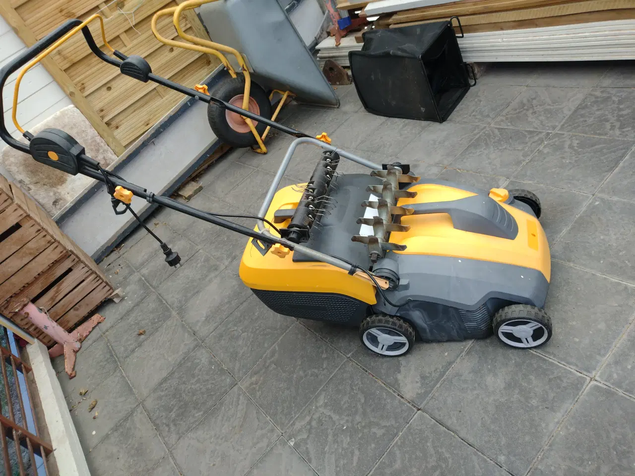 Billede 2 - Vertikalskærer Stiga SV 415 E