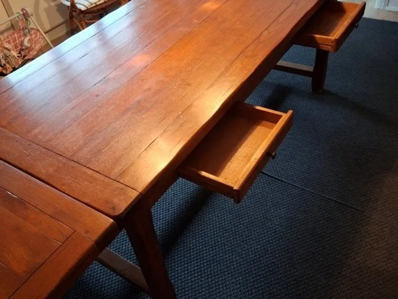 Billede 2 - Provence  langbord i  massiv eg.