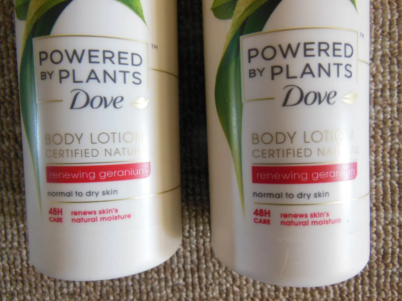 Billede 2 - 2 stk- HEL NYE - Body Lotion, 30 kr. stk.
