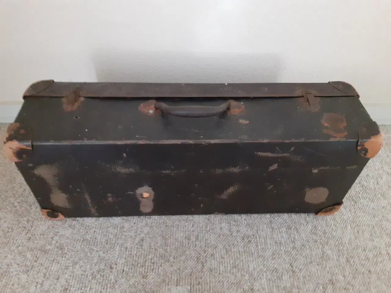 Billede 2 - Gl kuffert. 