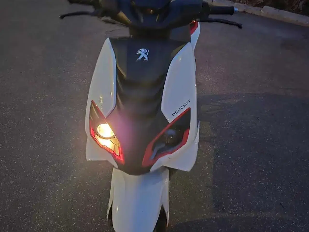 Billede 2 - Bytter min speedfight 4