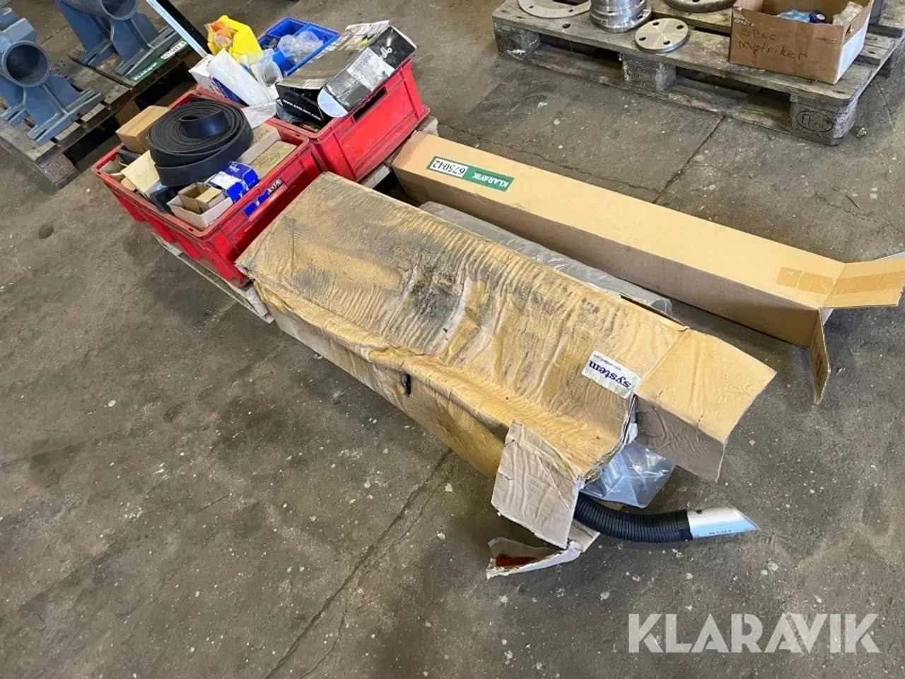 Billede 4 - Blandet lot - Skruer, bolter og diverse andet