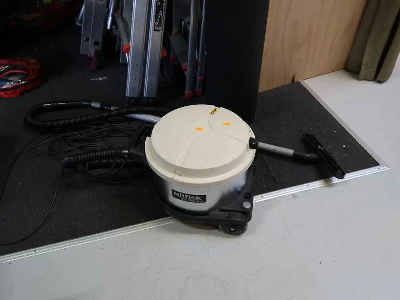 Billede 1 - Støvsuger NILFISK GD 930 S100