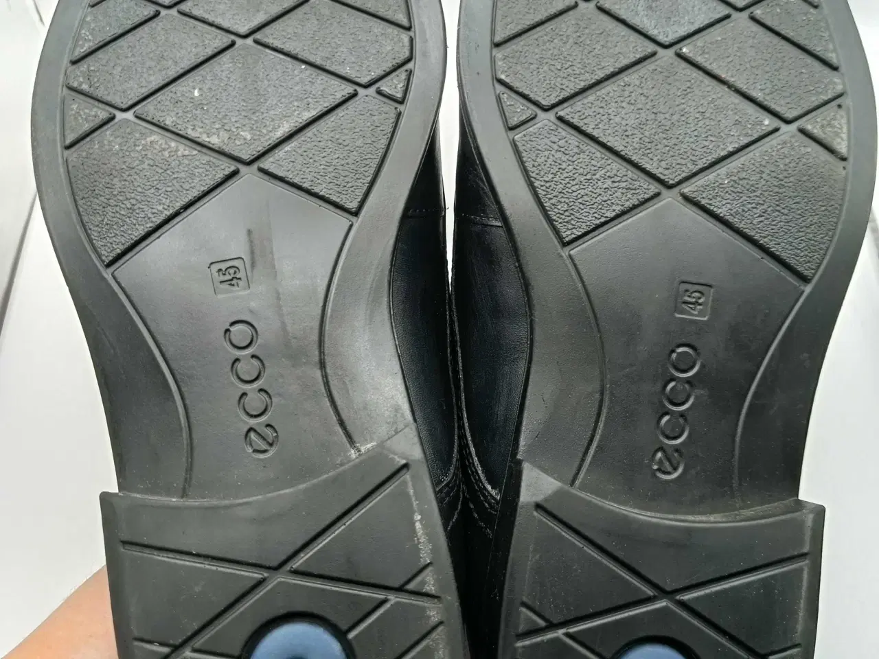 Billede 6 - Ecco sort læder sko 45str