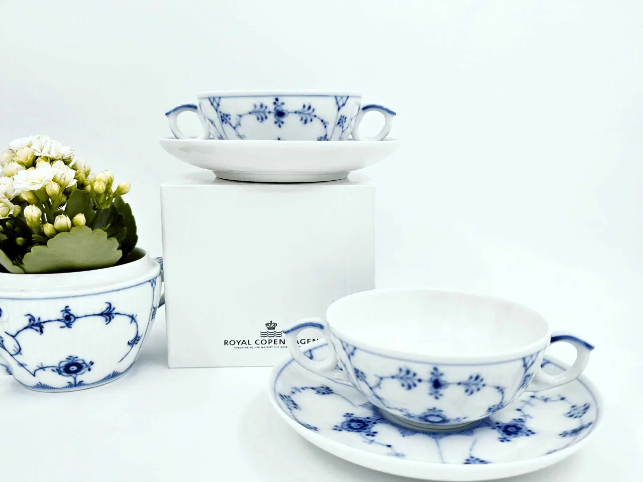 Billede 1 - Musselmalet Riflet Bouillonkop & Underkop 