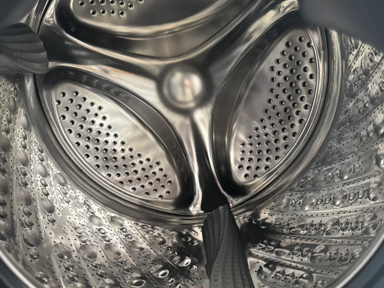 Billede 4 - Hisense kombineret vaskemaskine/tørretumbler