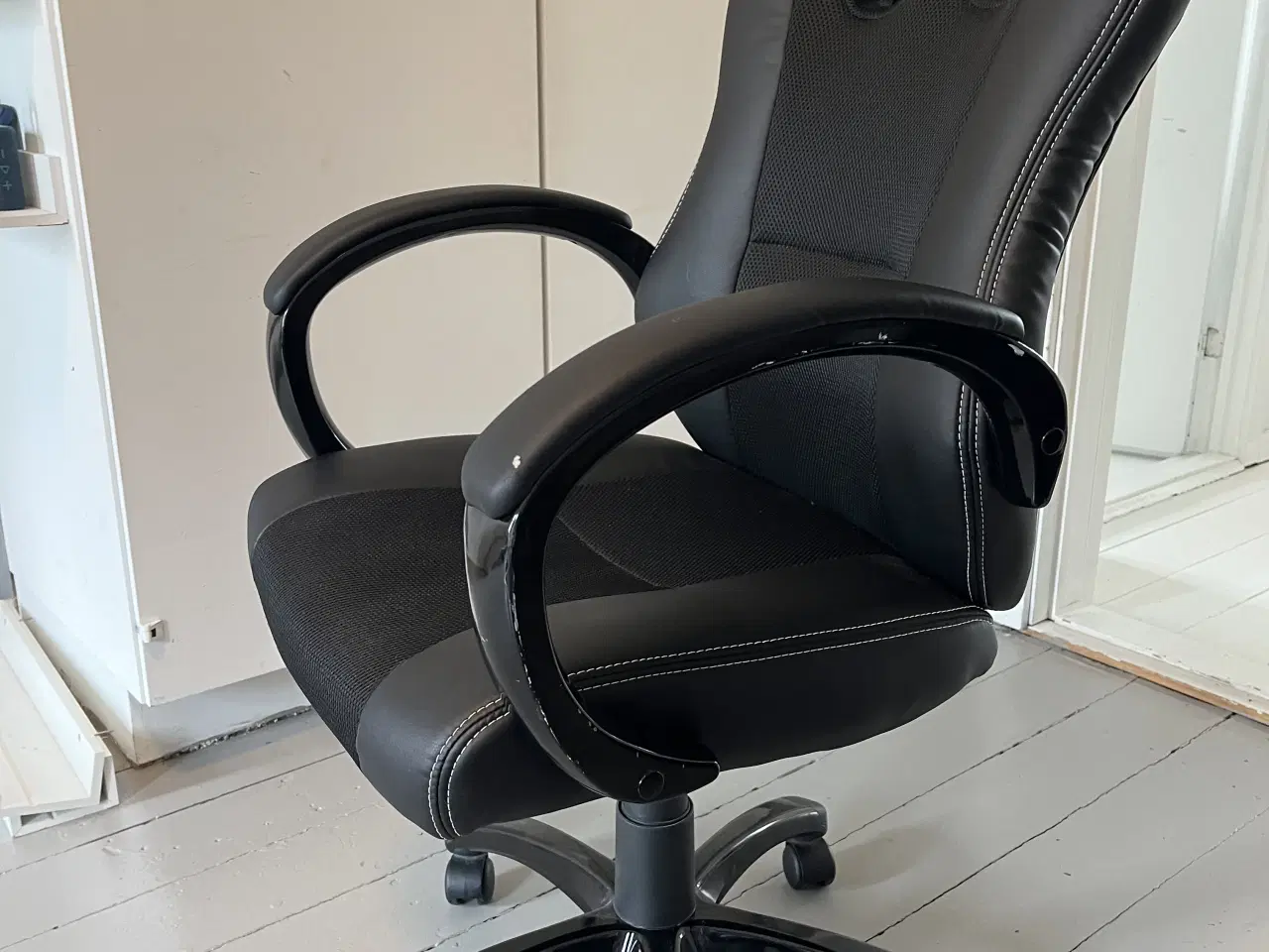 Billede 1 - 2x gamerstol sælges