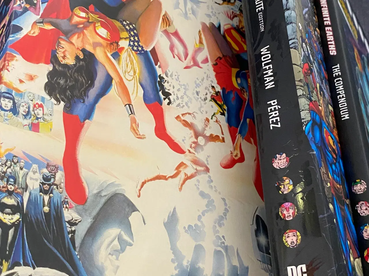 Billede 3 - ANSOLUT Crisis on infinite earths 