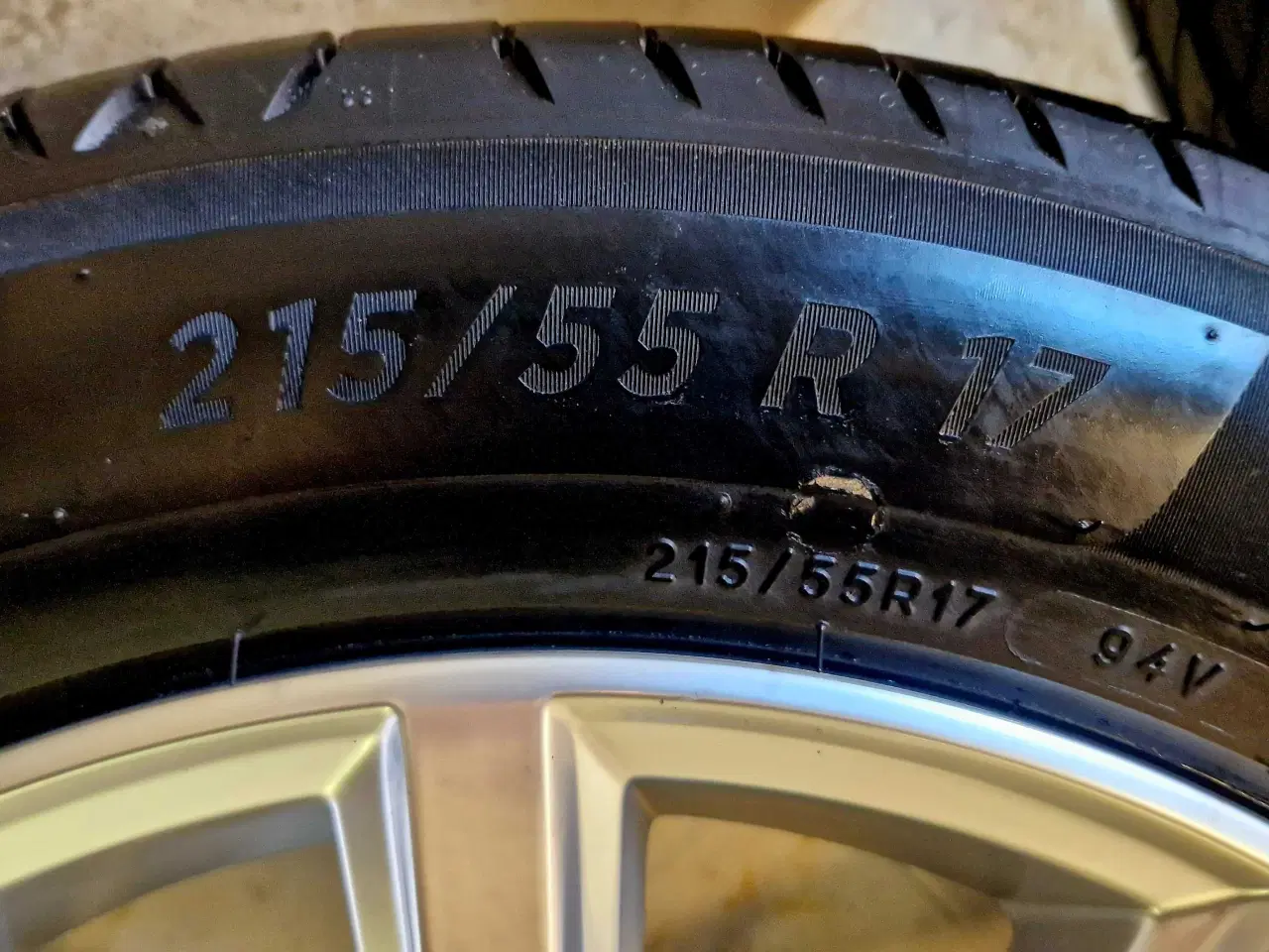 Billede 4 - VW "LONDON" ORIGINAL ALUFÆLGE MED NYE SOMMERDÆK 