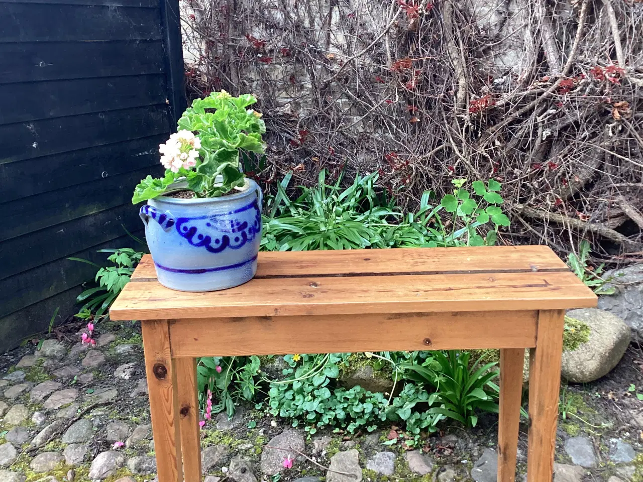 Billede 1 - Blomsterbænk eller lille bord