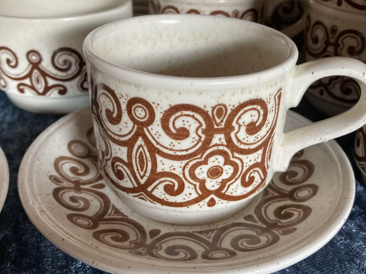 Billede 2 - Biltons stentøj kaffestel 12 Pers 