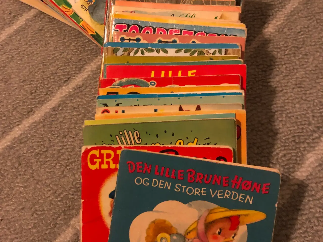 Billede 1 - 32 Pixibøger sælges