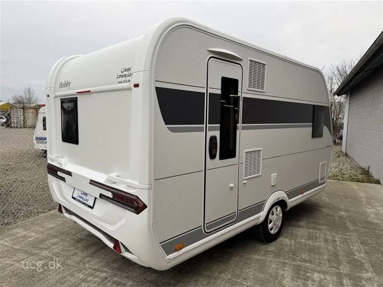 Billede 4 - 2025 - Hobby De Luxe 400 SFE   Prisen er inkl. klargøring, gastest, fugttest, syn og nummerplade.