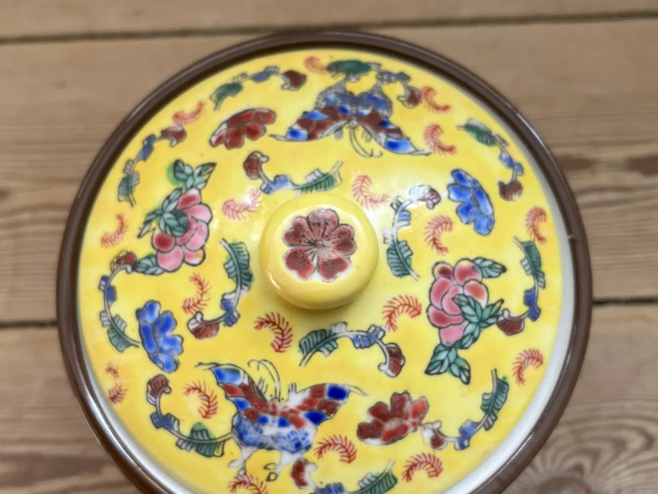 Billede 4 - Kinesisk gul krukke med låg