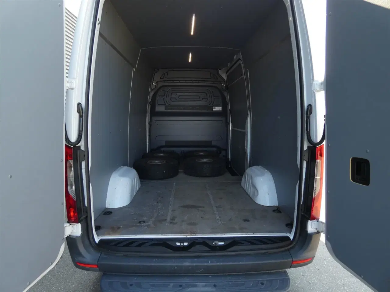Billede 8 - Mercedes-Benz Sprinter 316 2,1 CDI A2 H2 RWD 163HK Van Aut.