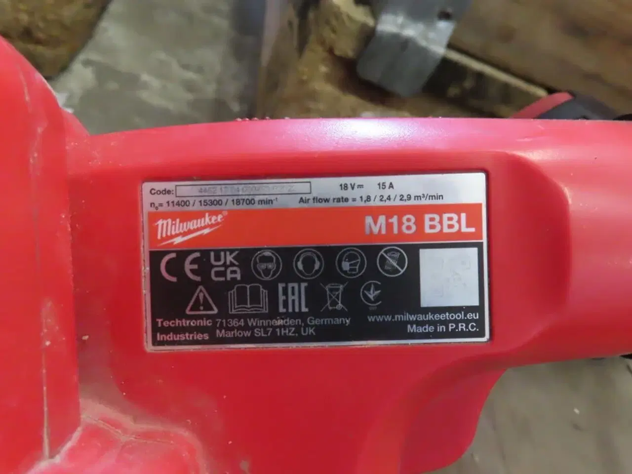 Billede 2 - 2 stk. Akku-værktøj samt akku-støvsuger MILWAUKEE