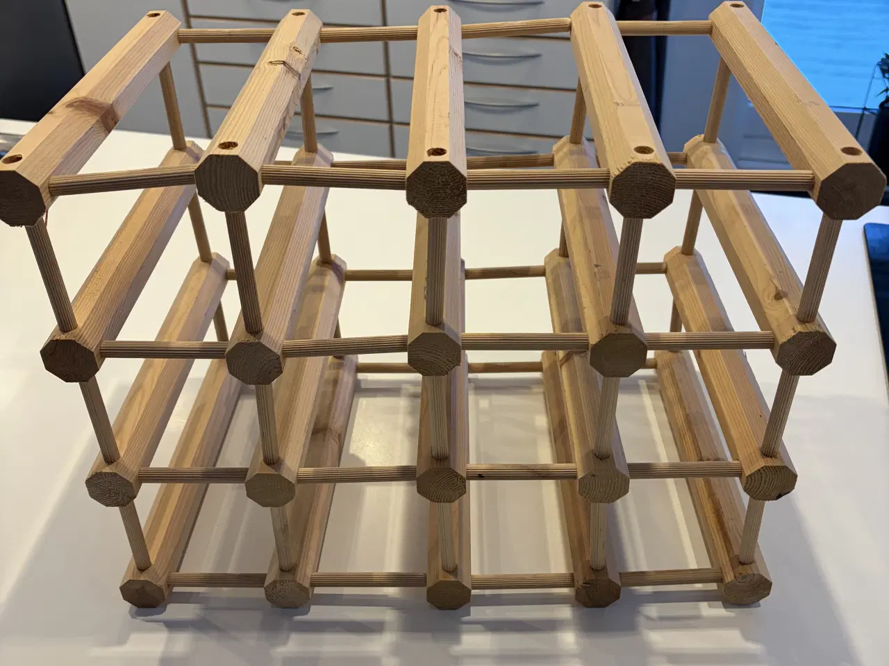 Billede 1 - Vinreol 16 flasker