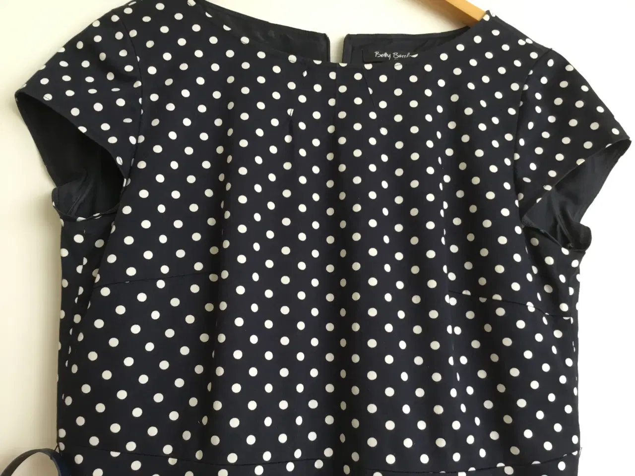 Billede 4 - Flot Betty Barlay kjole