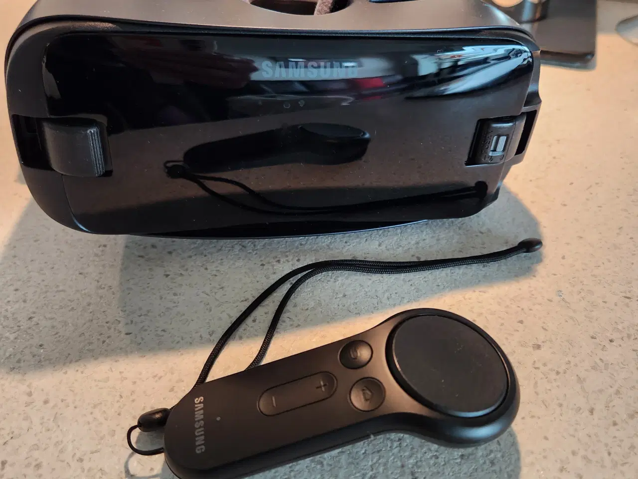Billede 2 - VR briller til Samsung. Helt nye og i perfekt stan