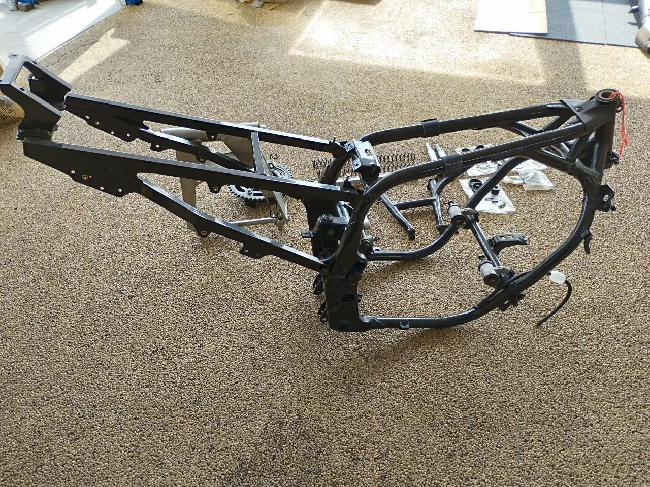 Billede 3 - Stel for og bag til Kawasaki GPX 750R    ( se % ) 