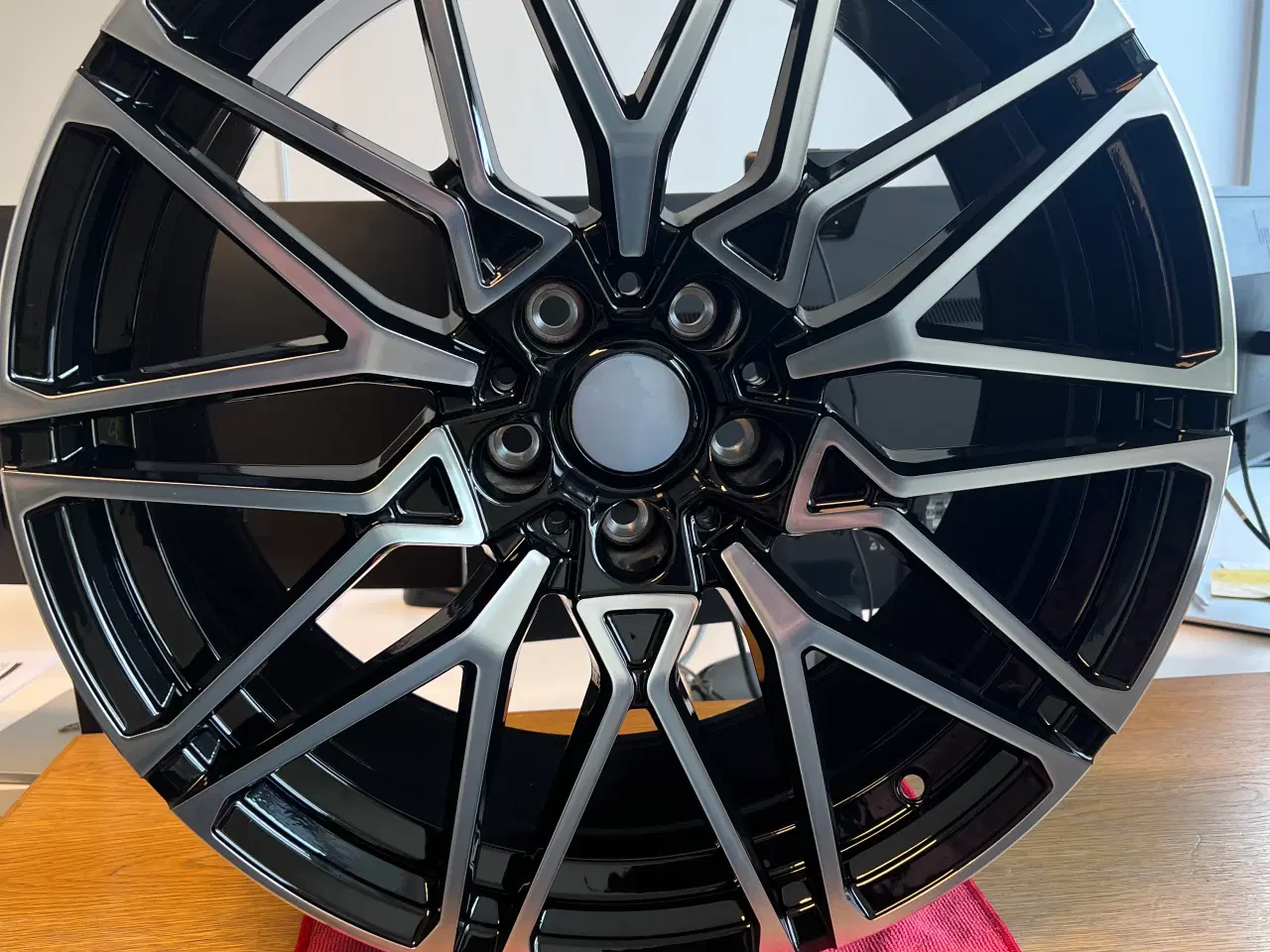 Billede 2 - 19" BMW I4 fælge