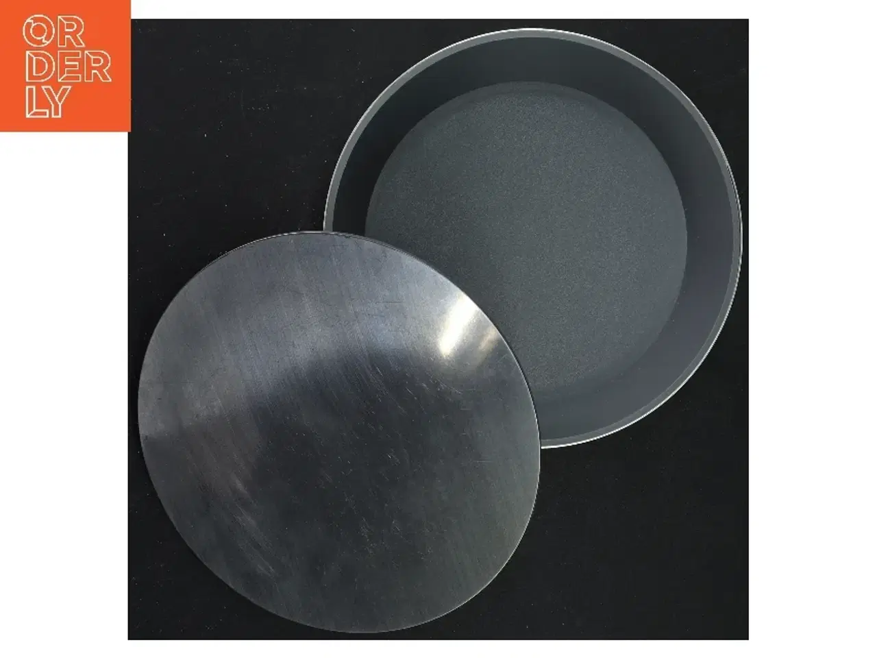 Billede 4 - Rundt metal dåse og låg fra Eva Solo (str. 18 x 6 cm)