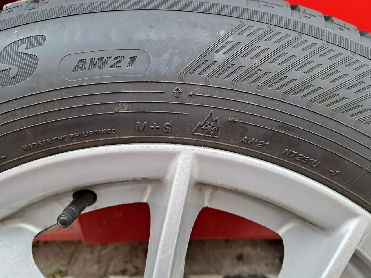 Billede 4 - BMW x3 , 225/60 R17 103V Fire dæk med aluminium