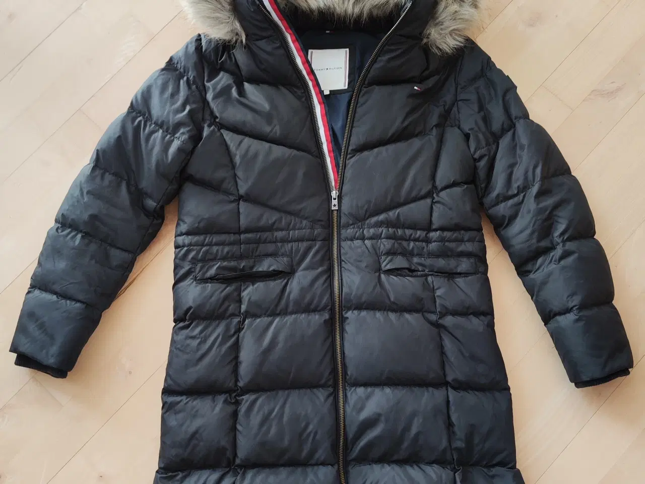 Billede 1 - Dunjakke til teenager